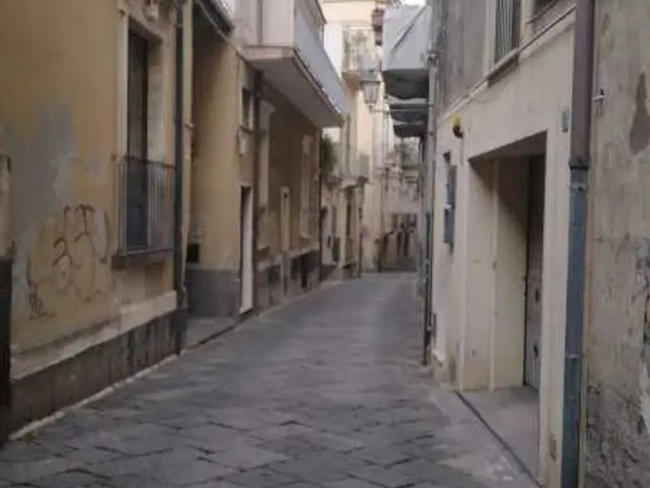 Locale commerciale in , Acireale, {3} - Foto 1