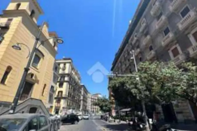 Negozio in Via Santa Lucia, Napoli - Foto 1