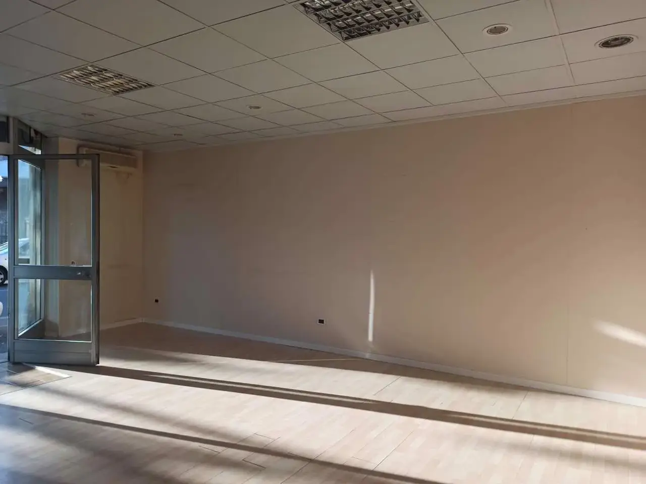 Negozio in Via Cagliari  143, Oristano, {3} - Foto 2