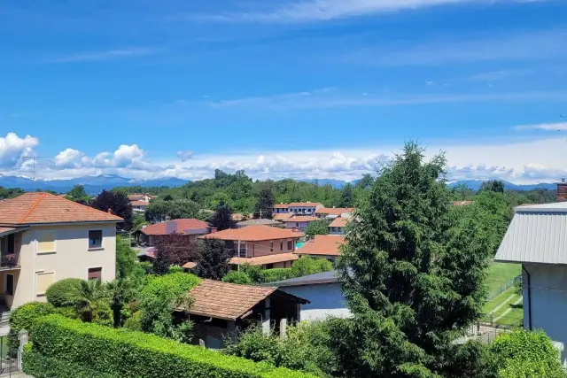 Dreizimmerwohnung in Via Circonvallazione, Varallo Pombia - Foto 1