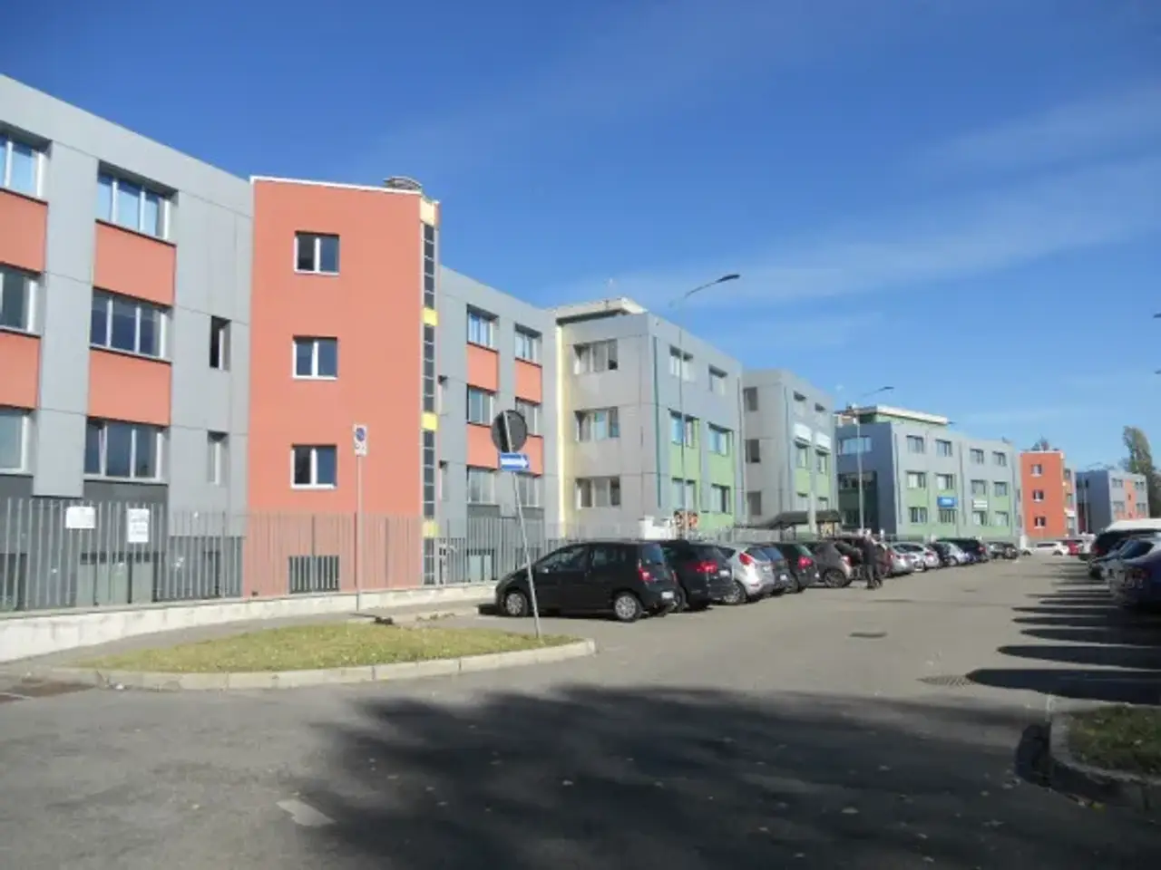 Ufficio in Via Alcide De Gasperi 107, Rho, {3} - Foto 1