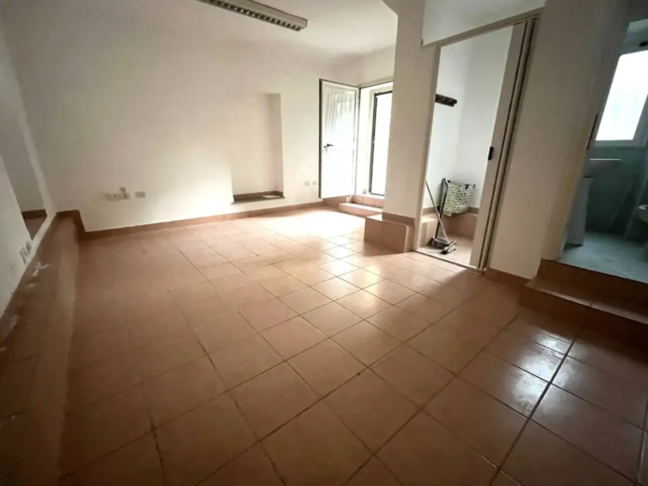 Esercizio commerciale in , Sansepolcro, {3} - Foto 2