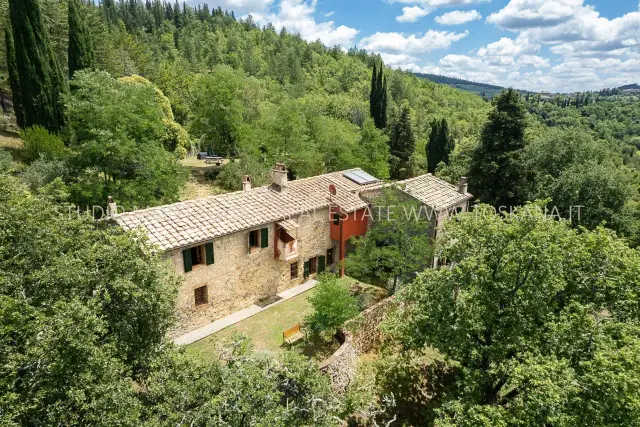 Country house or cottage in Strada Regionale di Val d'Elsa, Radda in Chianti - Photo 1