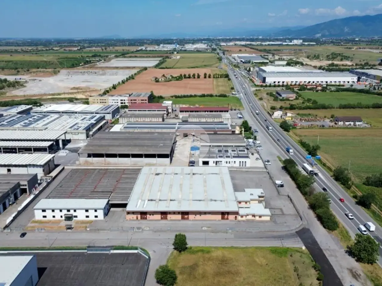 Capannone in Via Sp236, Montichiari, {3} - Foto 1