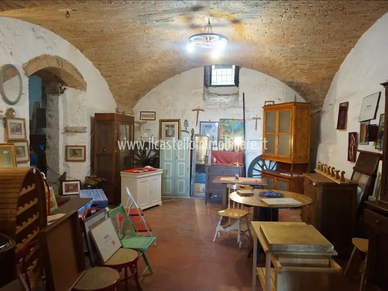 Locale commerciale in , Sarteano, {3} - Foto 2