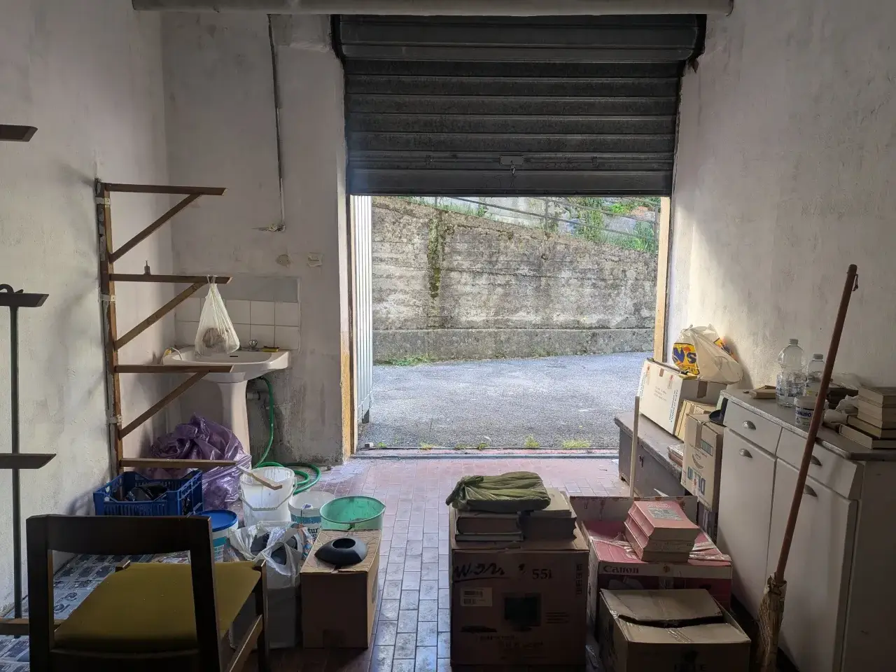 Parcheggio chiuso in Via Circonvallazione 41r, Campomorone, {3} - Foto 2