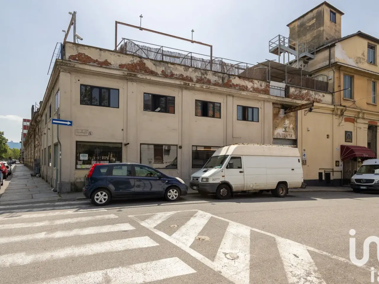 Esercizio commerciale in Via Piossasco, Torino, {3} - Foto 2