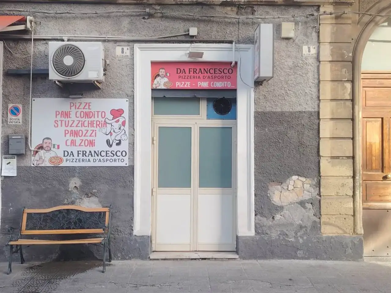 Negozio in Via Caduti del Lavoro, Catania, {3} - Foto 1