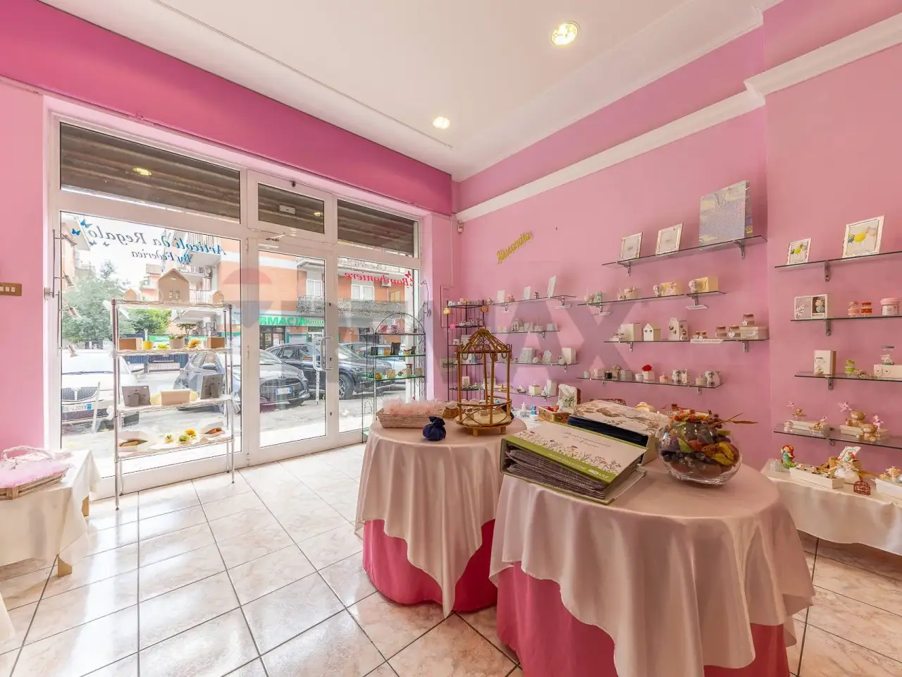 Negozio in Via della Bella Villa 55b, Roma, {3} - Foto 2