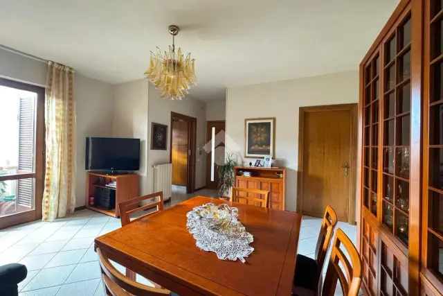 4-room flat in Via B. Lucchesi 10, Montecatini-Terme - Photo 1