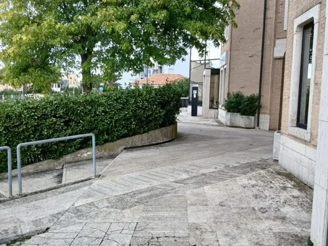 Ufficio in Via Silvio Zavatti 1, Civitanova Marche, {3} - Foto 2