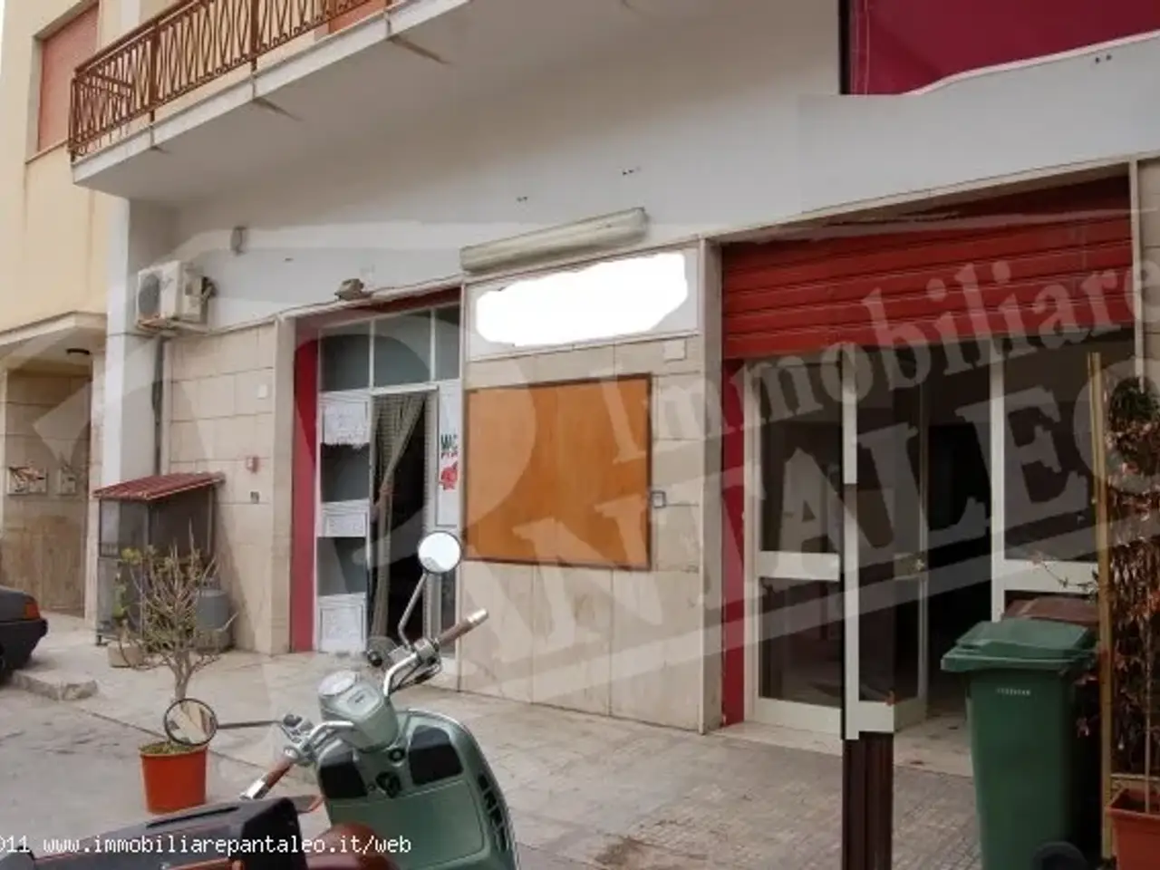 Esercizio commerciale in 
Via Mazara									, 
Marsala									, Marsala, {3} - Foto 1