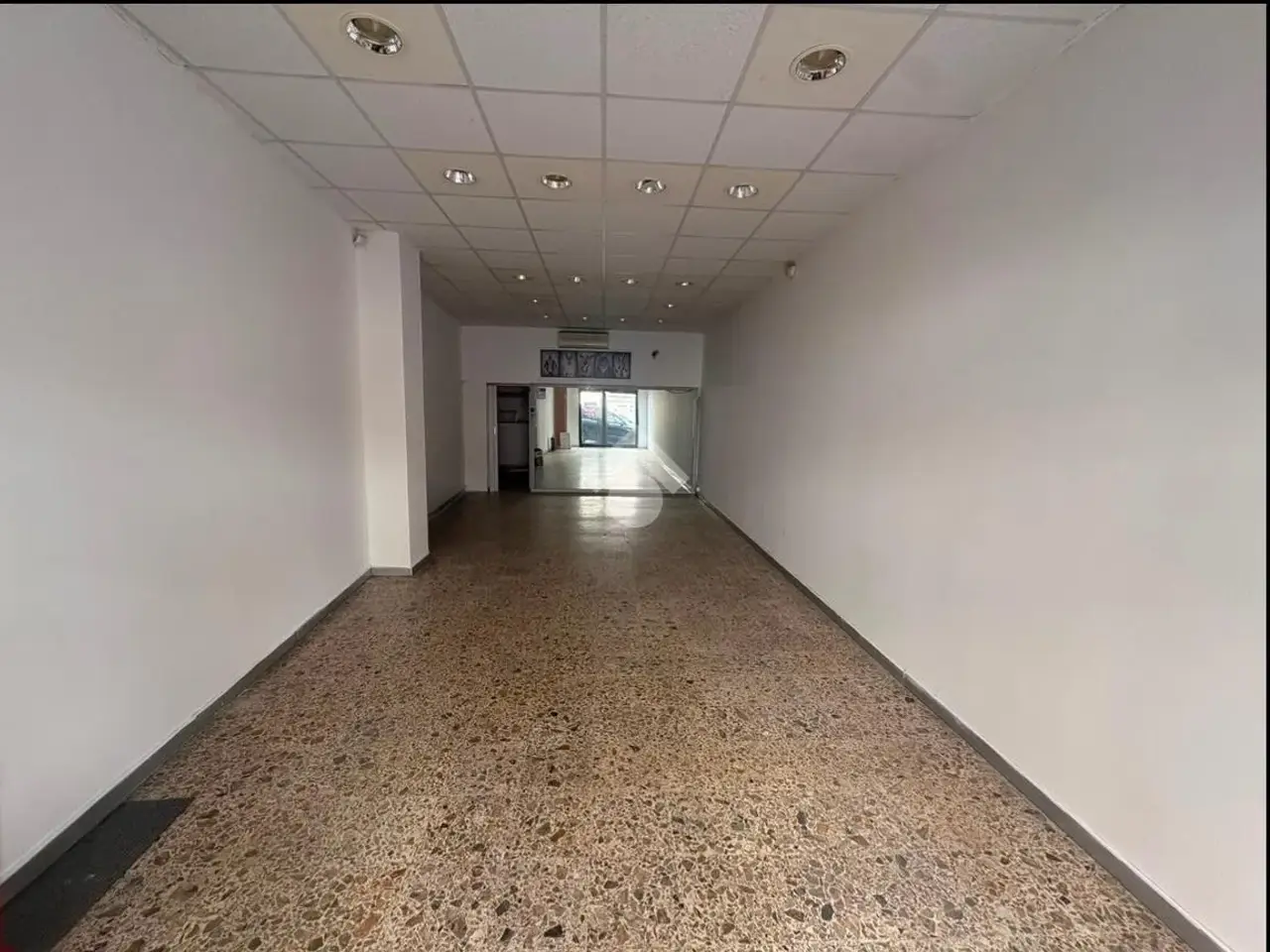 Negozio in Via Anglona 5, Cagliari, {3} - Foto 1