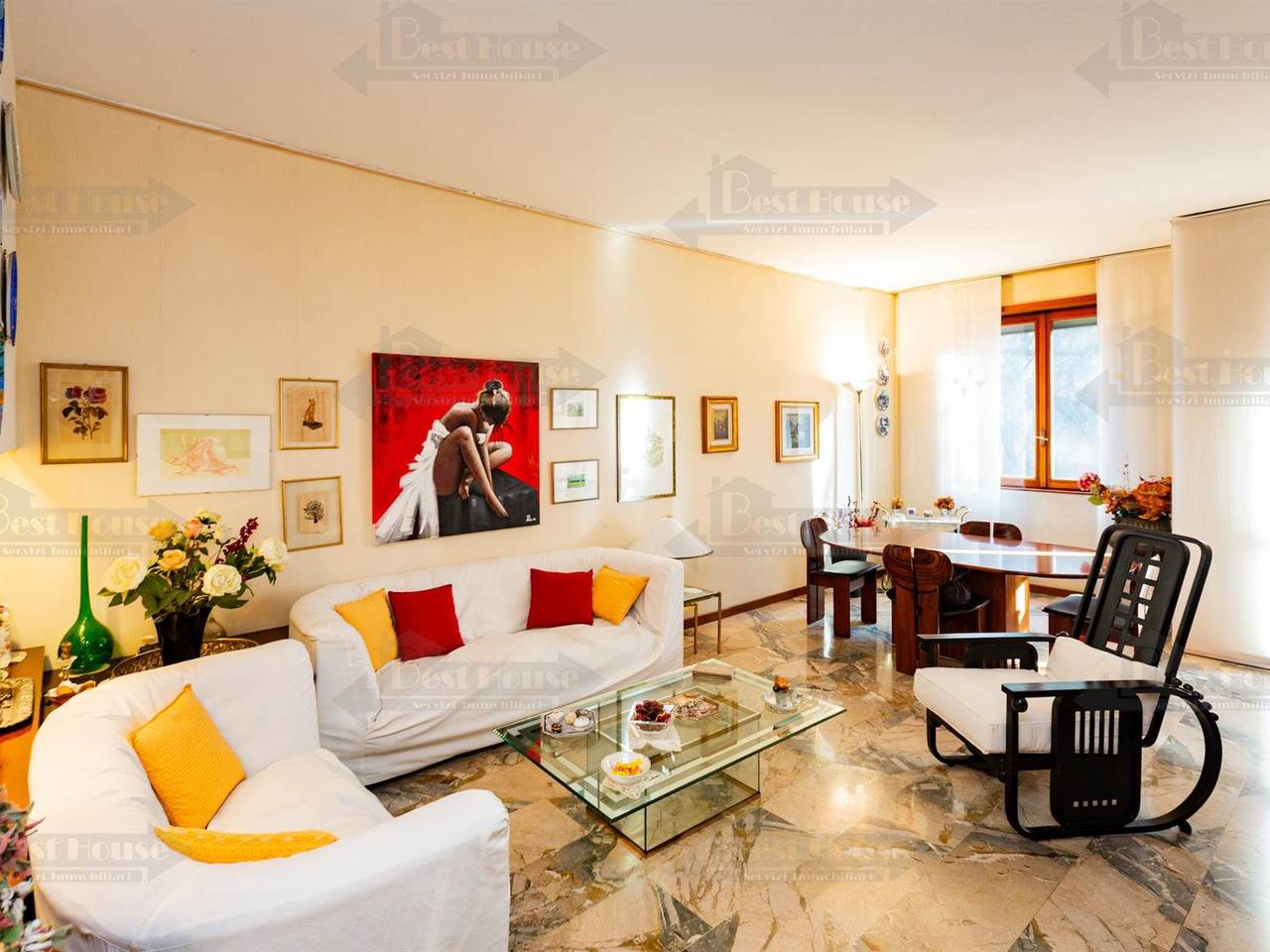 appartamento in vendita a Milano in zona Corvetto