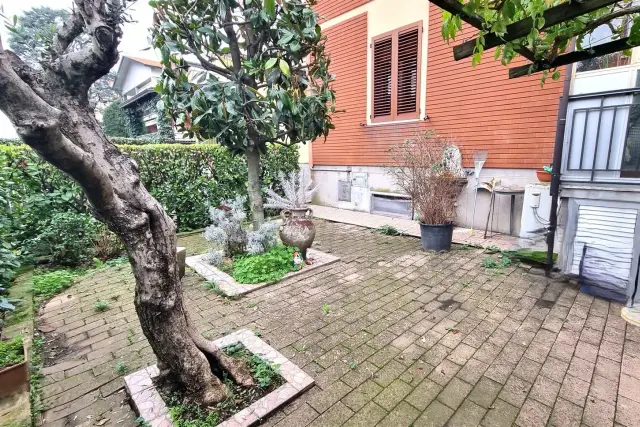 Detached house in Strada Martinella 178a, Parma - Photo 1