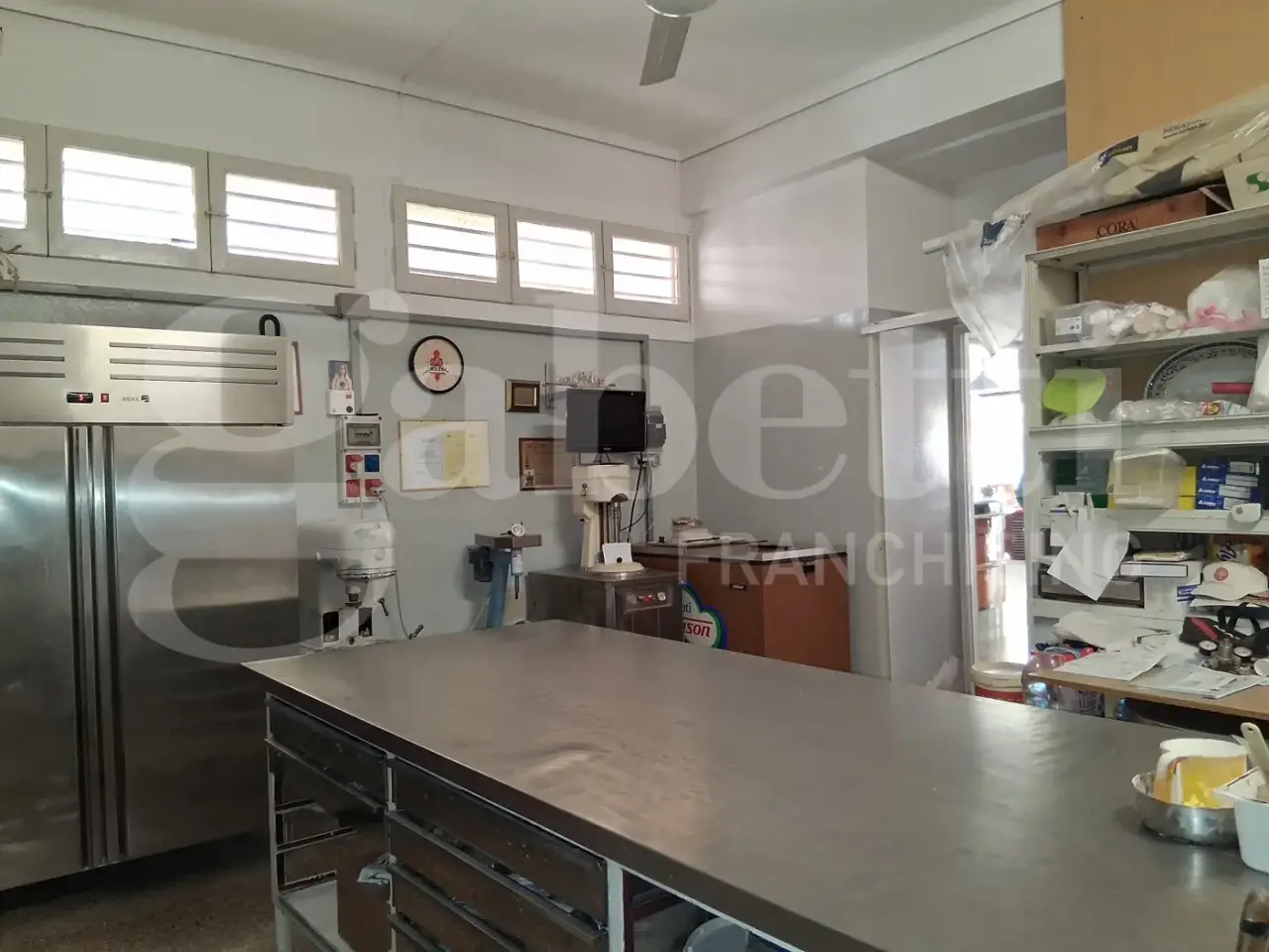 Negozio in Via Ingegnere Migliorisi 8, Ragusa, {3} - Foto 2