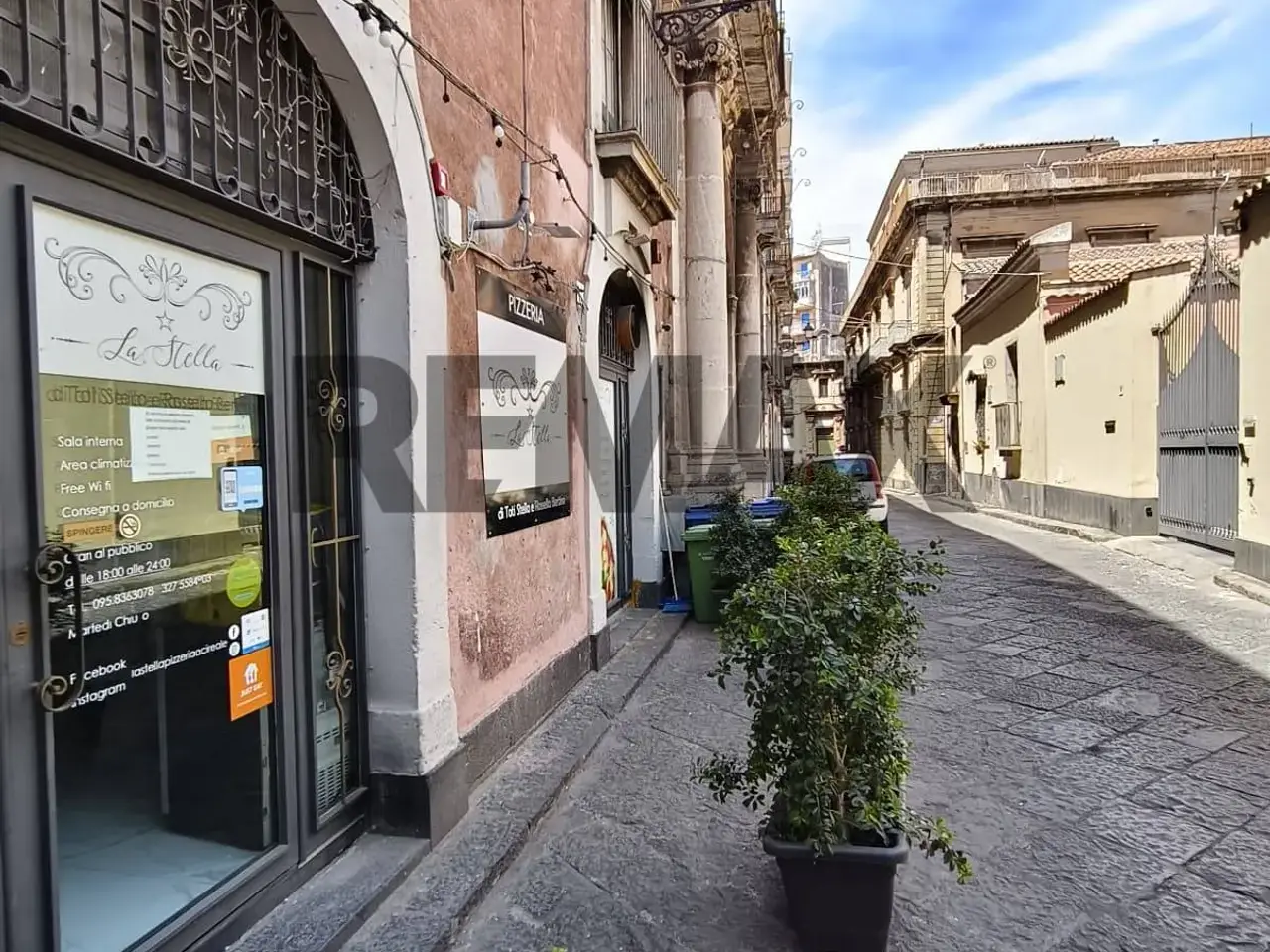 Negozio in Via Pennisi 32, Acireale, {3} - Foto 2