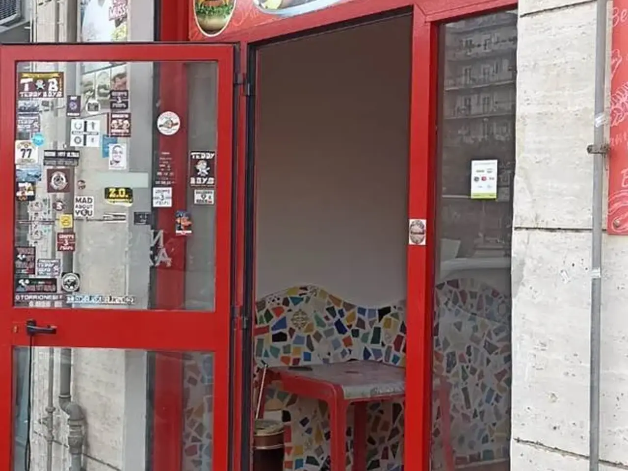Negozio in Via Mantenga, Salerno, {3} - Foto 2