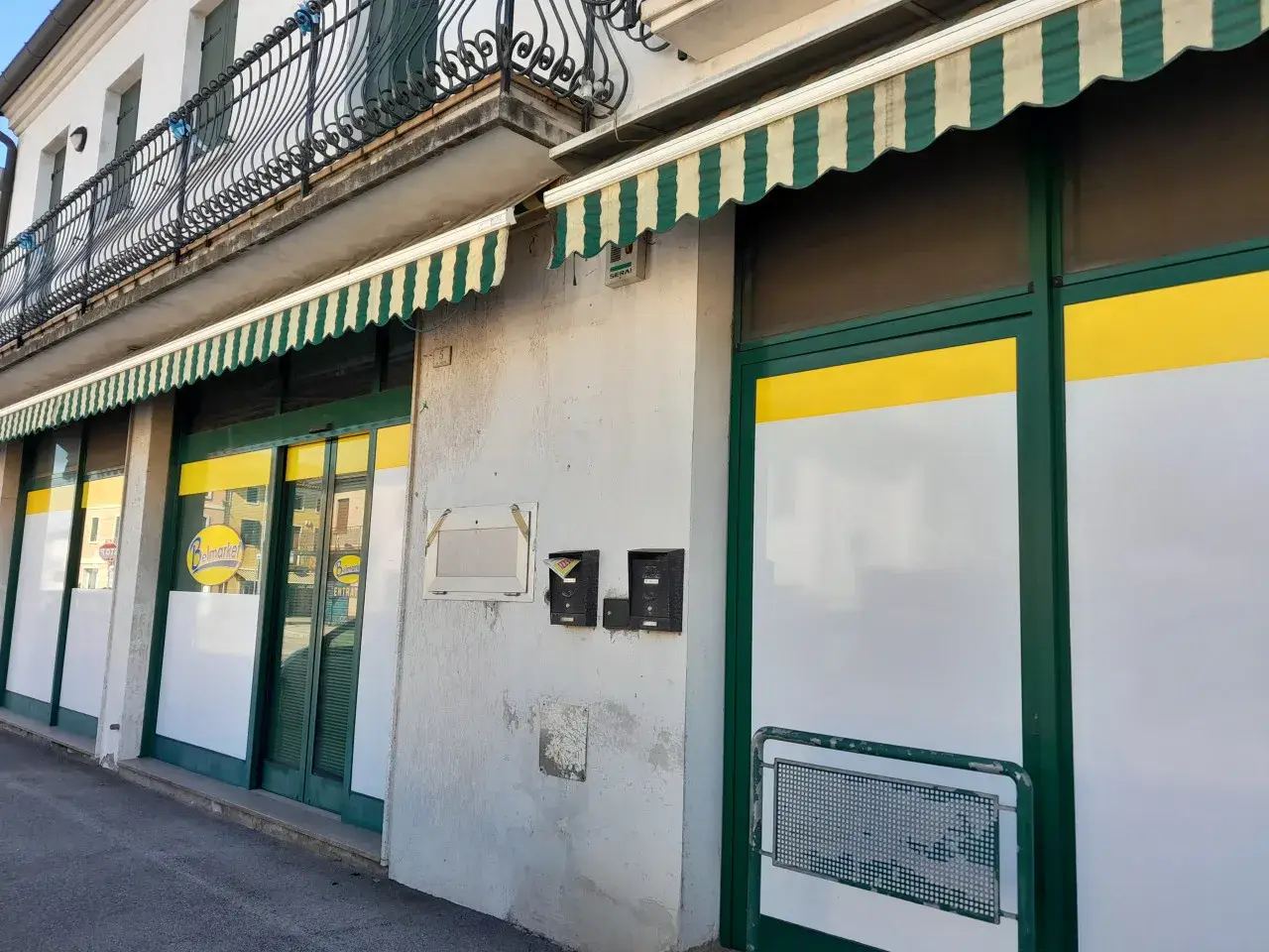 Negozio in Via Guglielmo Marconi 5, San Pietro Viminario, {3} - Foto 1