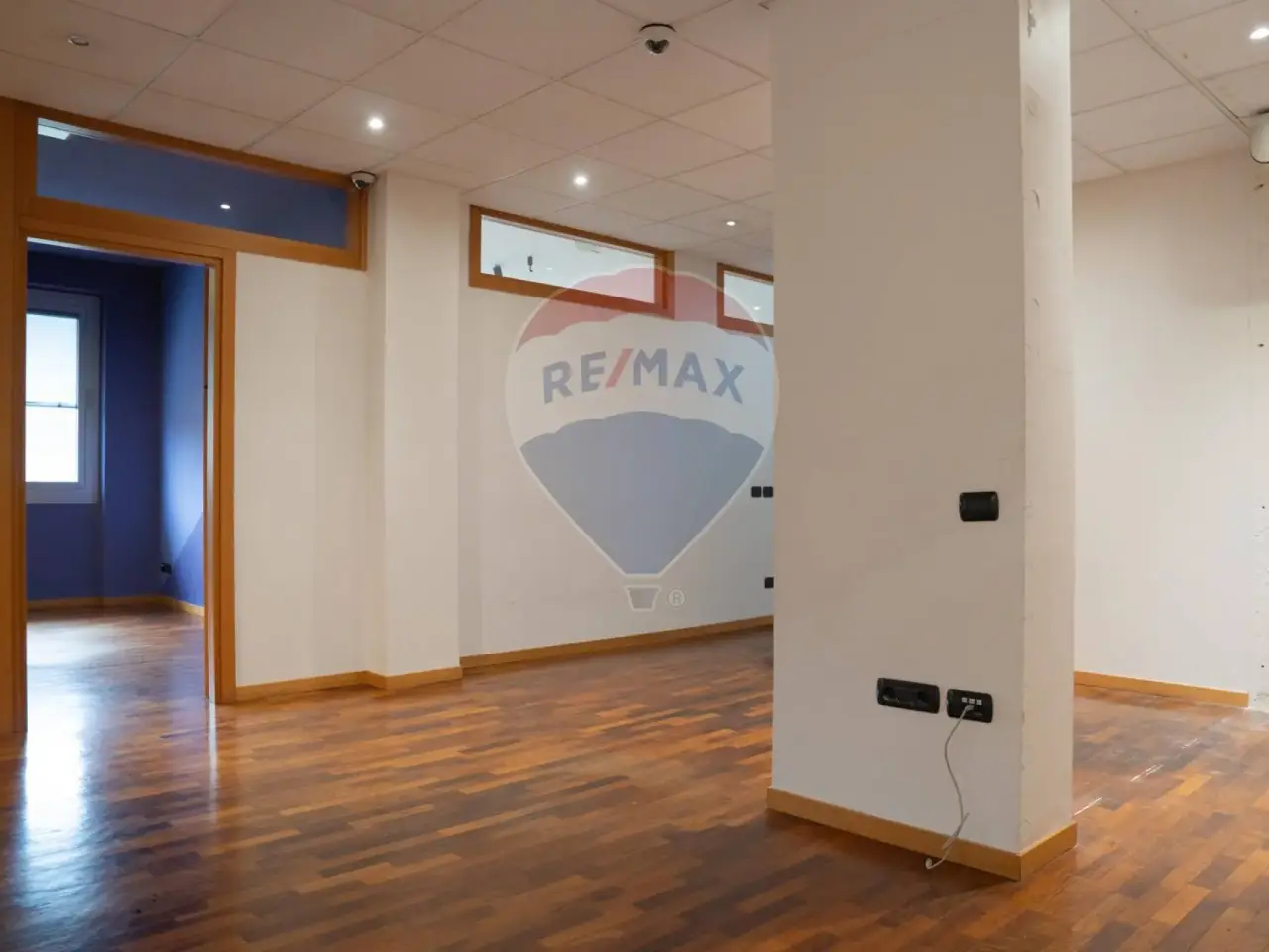 Ufficio in , Legnano, {3} - Foto 1