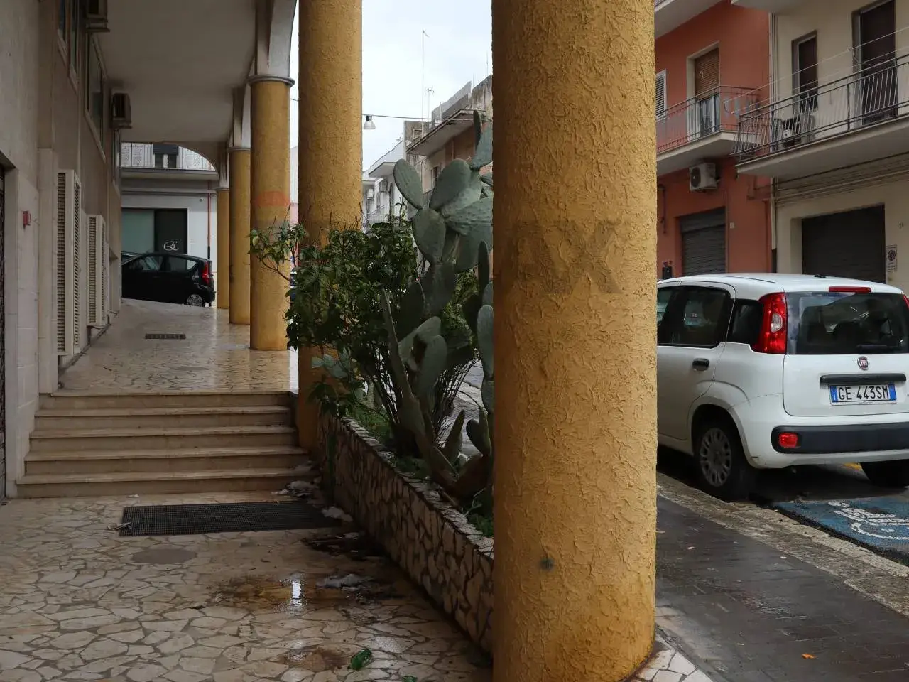 Negozio in Via Sac.Giov. di Giacomo 12/14, Ragusa, {3} - Foto 1