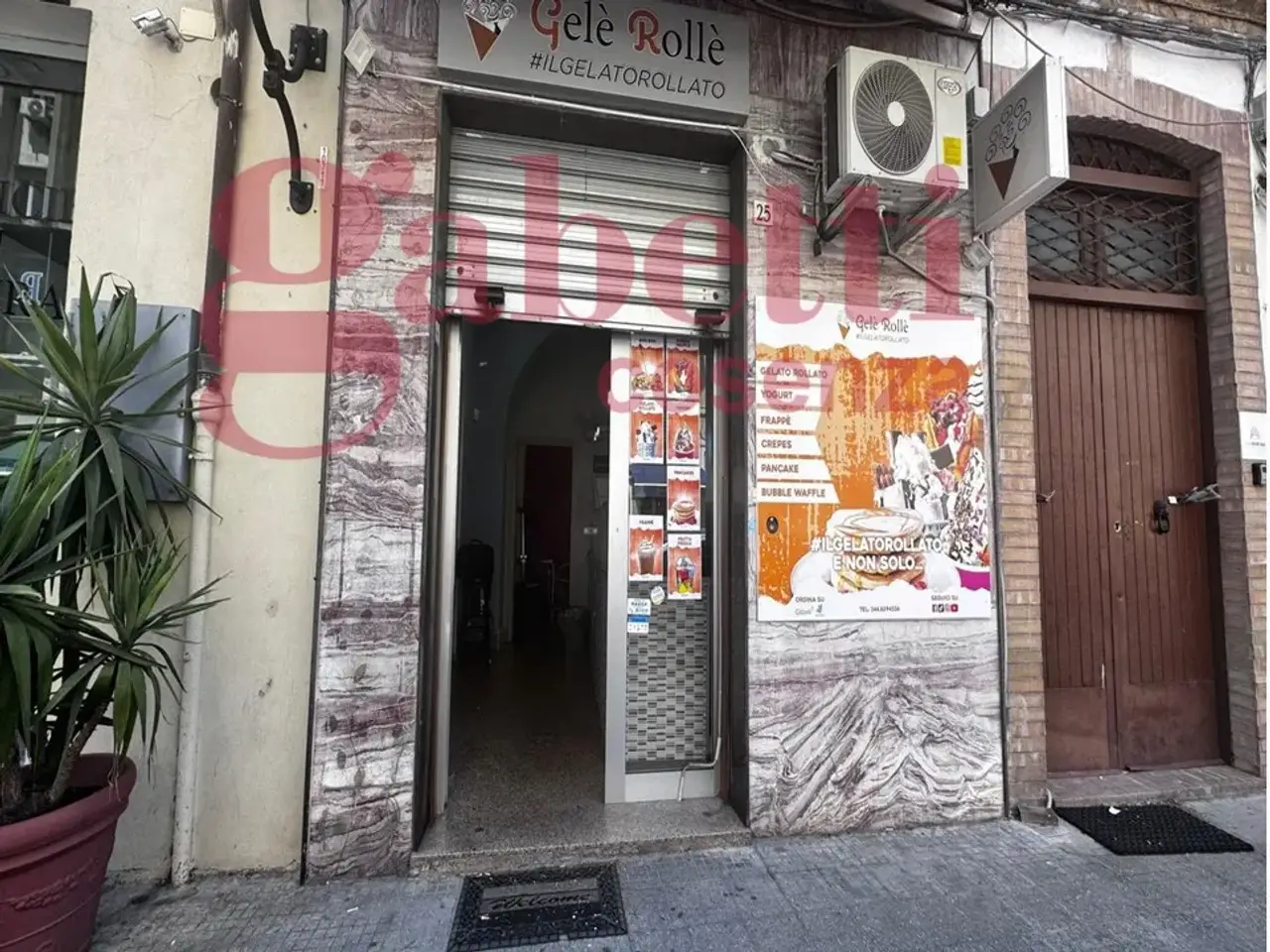 Magazzino in Cosenza Via Piave   25, Cosenza, {3} - Foto 1