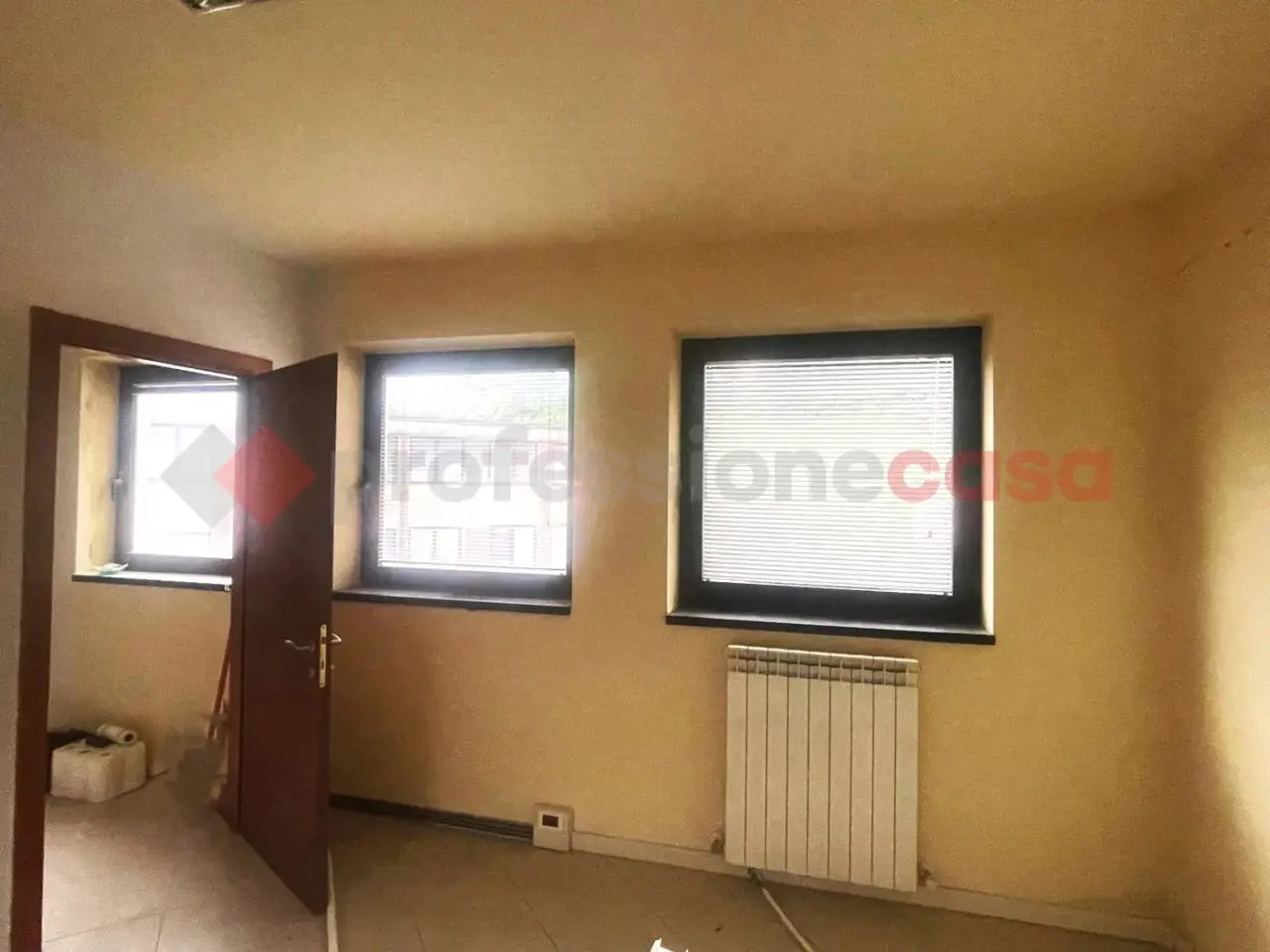 Ufficio in Via Valmaira 18, Castelnuovo Di Garfagnana, {3} - Foto 2