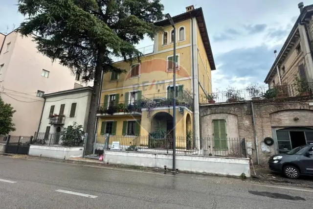 Zweizimmerwohnung in Via Cesare Battisti 28, Foligno - Foto 1