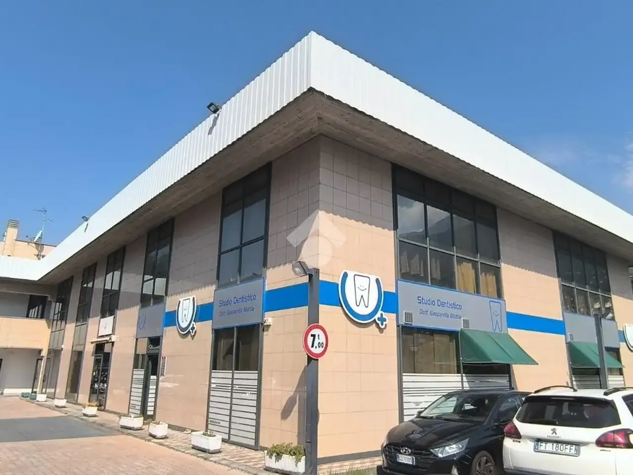 Ufficio in Località La Grande CharrièRe 64, Saint Christophe, {3} - Foto 1