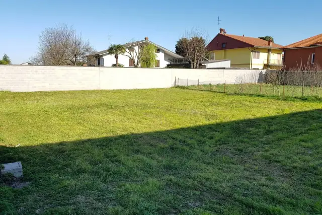 Building land in Via Ernesto Parini, Corbetta - Photo 1