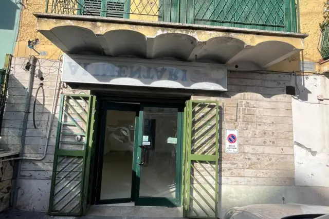 Negozio in Via Nomentana 172, Mentana - Foto 1