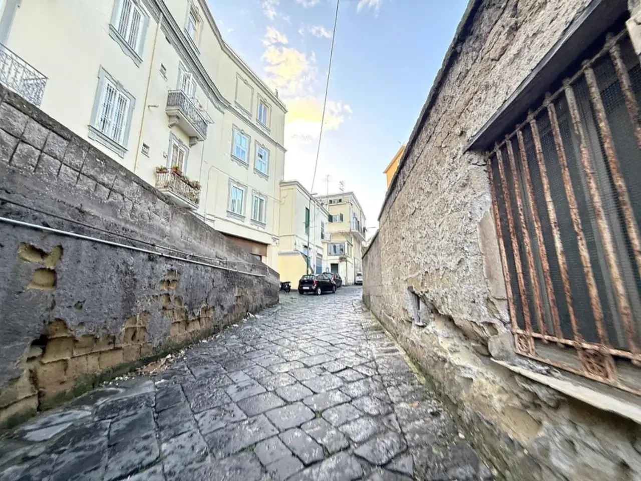 Laboratorio in Via Posillipo 176, Napoli, {3} - Foto 2