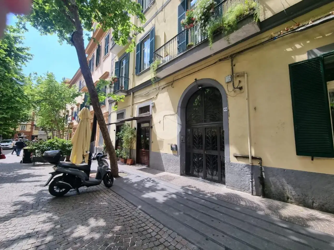 Magazzino in Via Enrico Alvino 13, Napoli, {3} - Foto 1