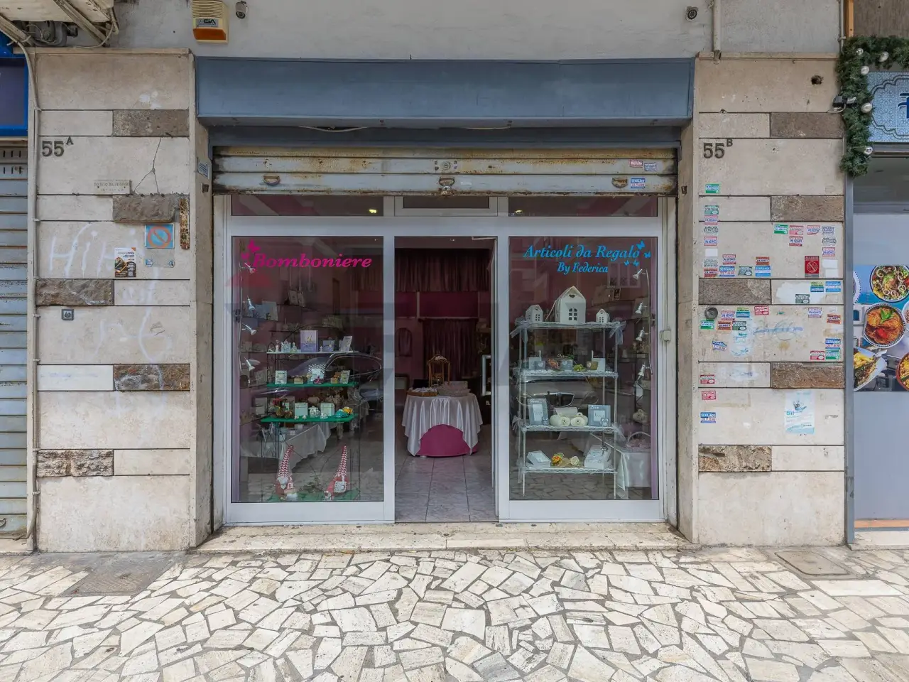 Negozio in Via della Bella Villa 55b, Roma, {3} - Foto 1