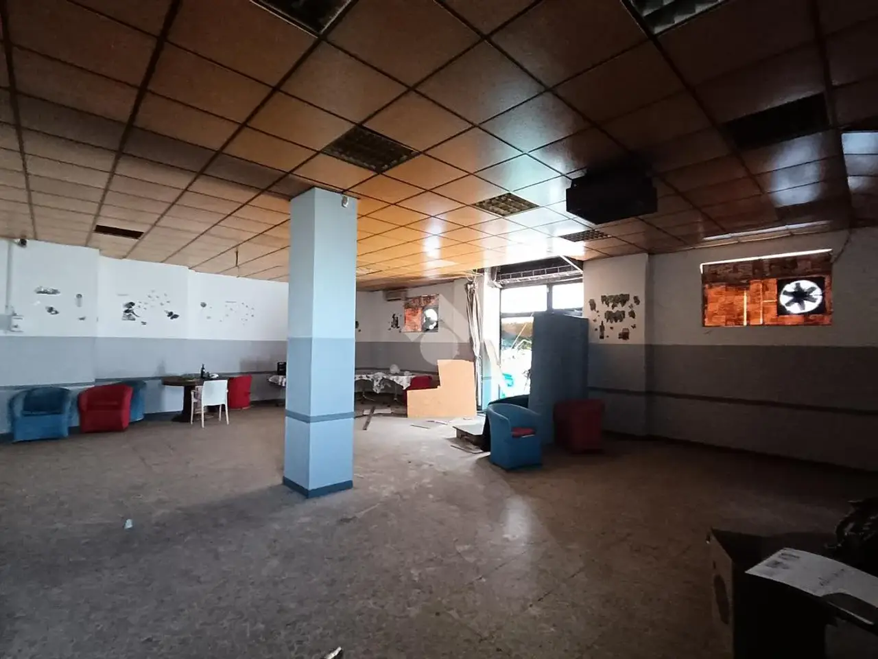 Negozio in Viale Manzoni 1, Pomezia, {3} - Foto 2
