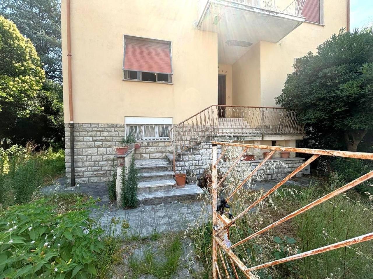 casa indipendente in vendita a Lucca in zona zona San Marco
