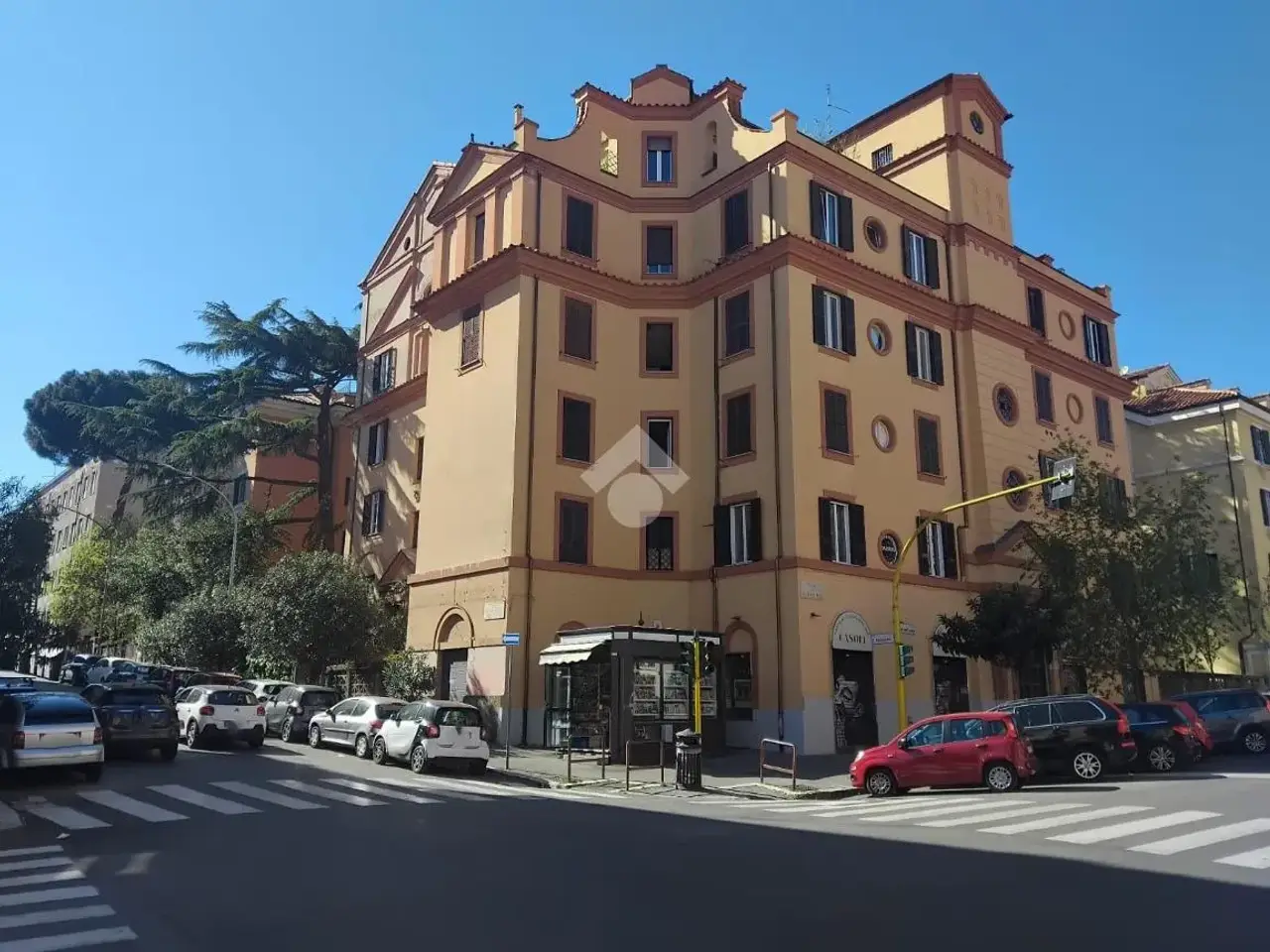 Negozio in Viale dei Quattro Venti, Roma, {3} - Foto 2