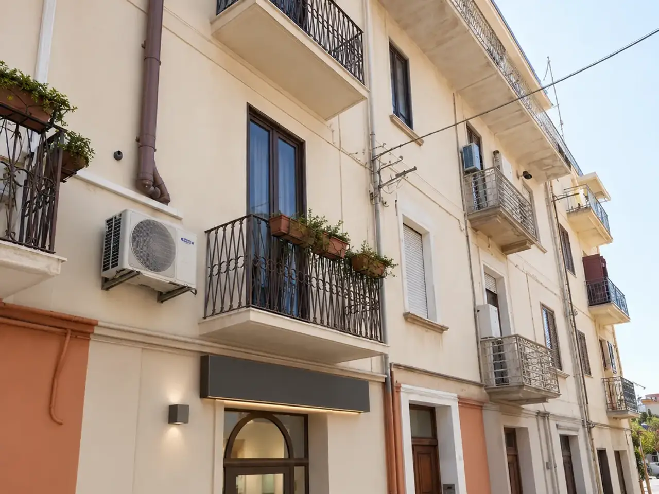 Negozio in Via Capitano Manfredi, Lamezia Terme, {3} - Foto 1