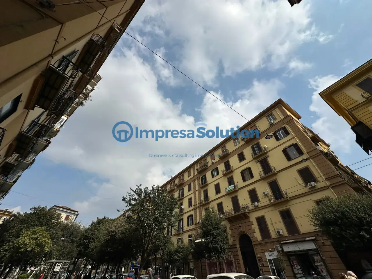 Negozio in Via Sant'Antonio Abate, Napoli, {3} - Foto 2