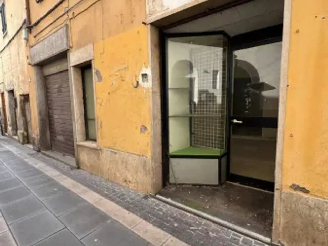 Negozio in Via Maestra, Gallicano Nel Lazio, {3} - Foto 2