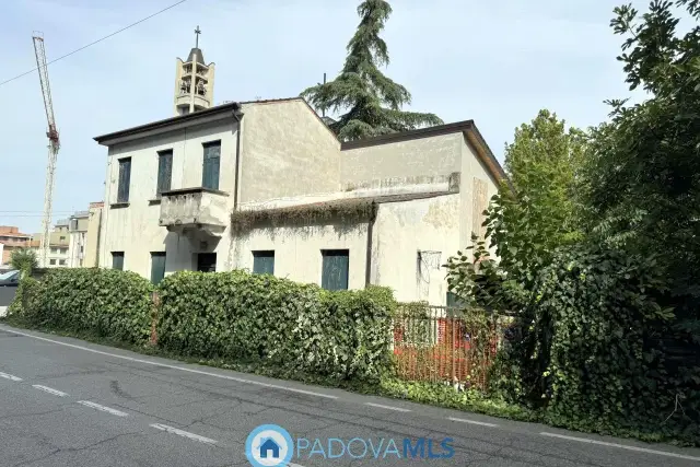 Detached house in Via Tirana, Padova - Photo 1