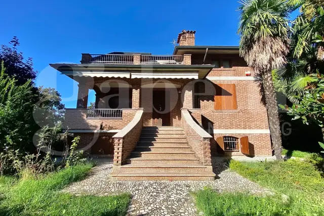 Mansion, Formigine - Photo 1