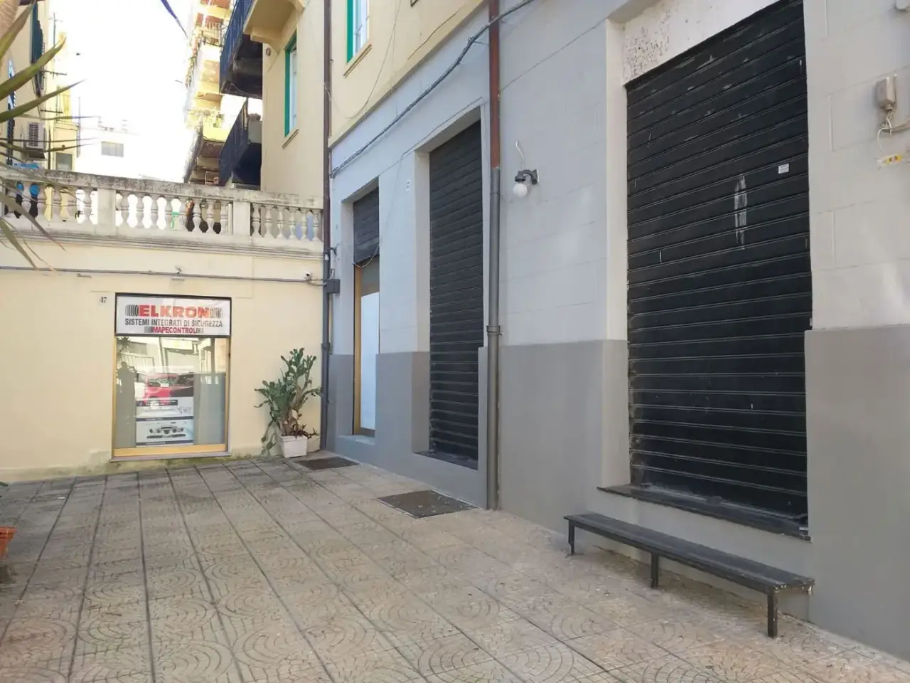 Palazzina commerciale in Via Felice Bisazza 57, Messina, {3} - Foto 2