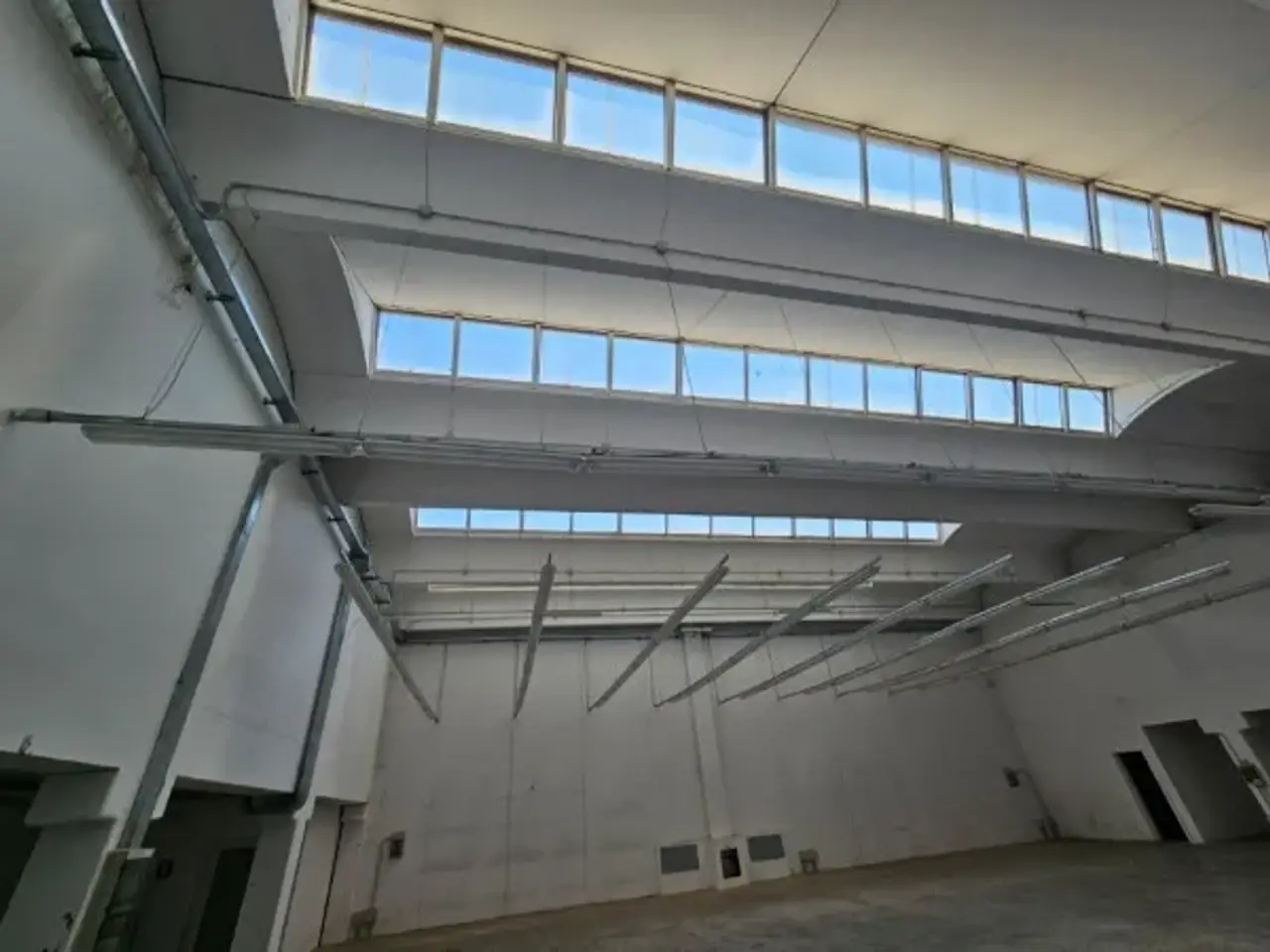 Capannone in Via Emilia Ovest, Modena, {3} - Foto 1