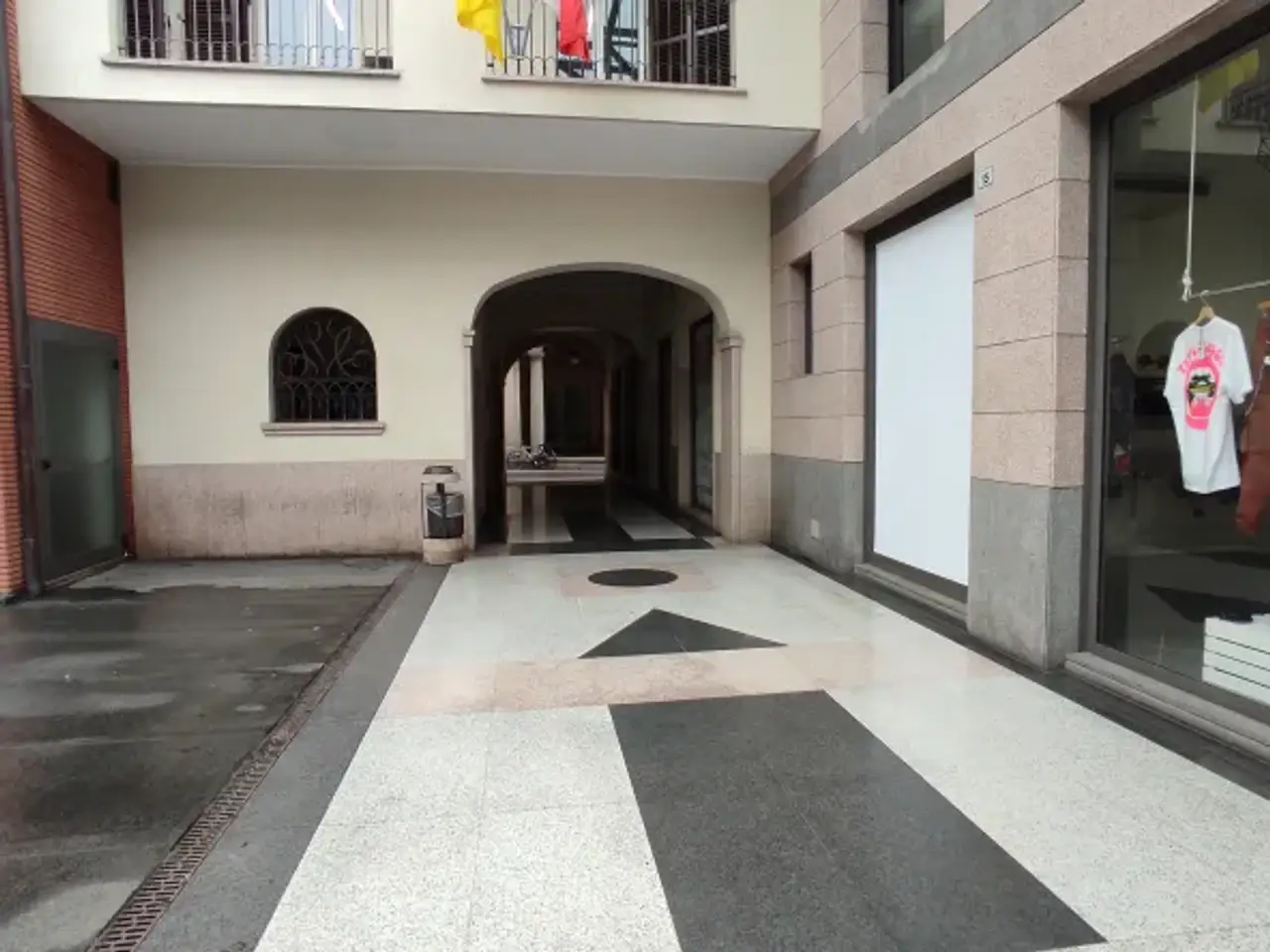 Esercizio commerciale in Novara, Piemonte, 28100, Italia, Novara, {3} - Foto 2