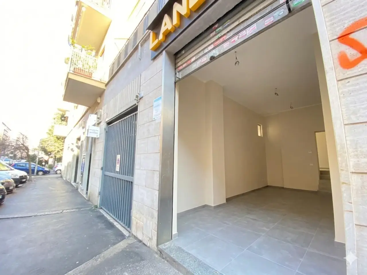 Negozio in Via Sestio Calvino 13, Roma, {3} - Foto 1