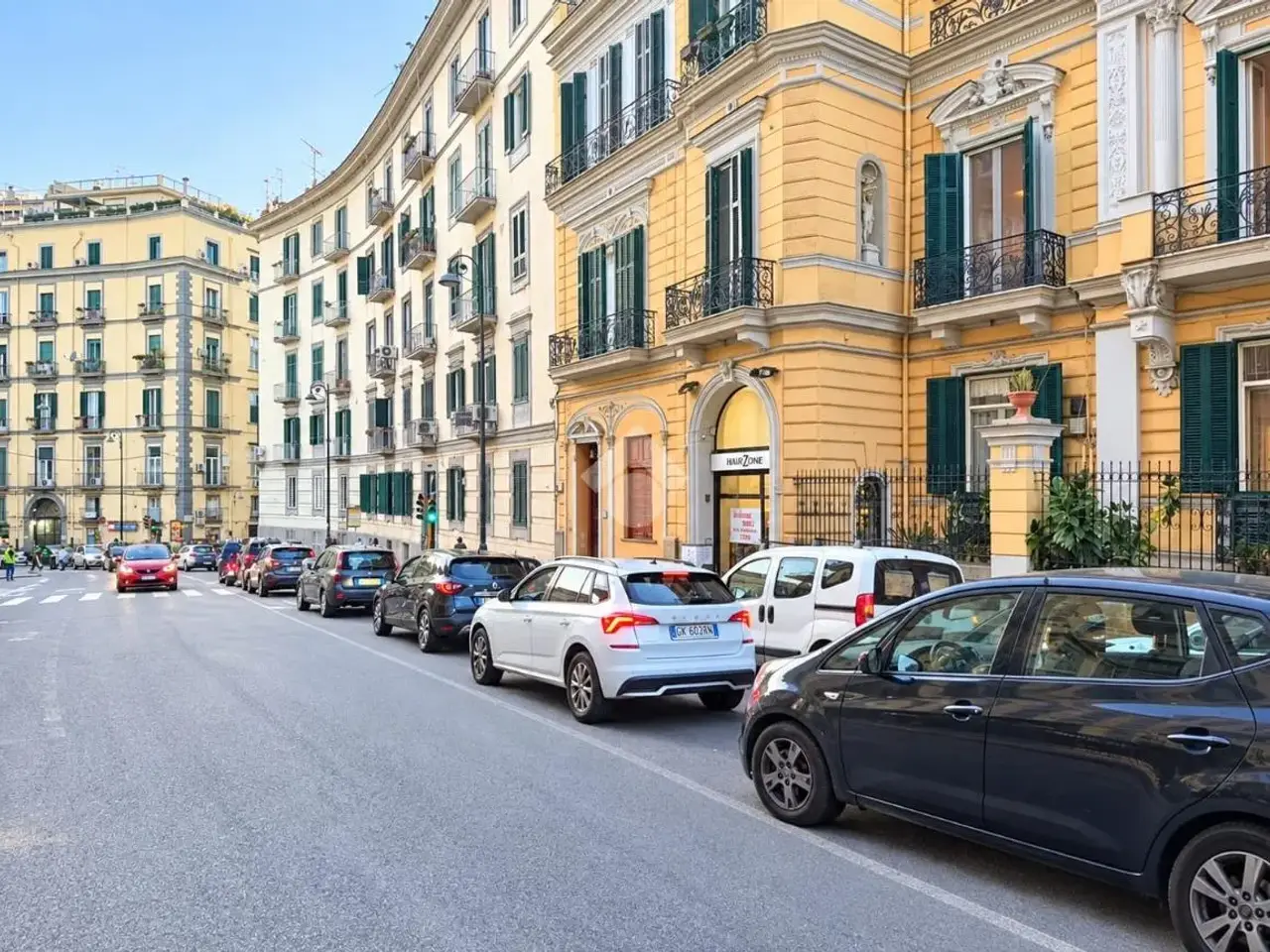 Negozio in Corso Vittorio Emanuele 210, Napoli, {3} - Foto 2