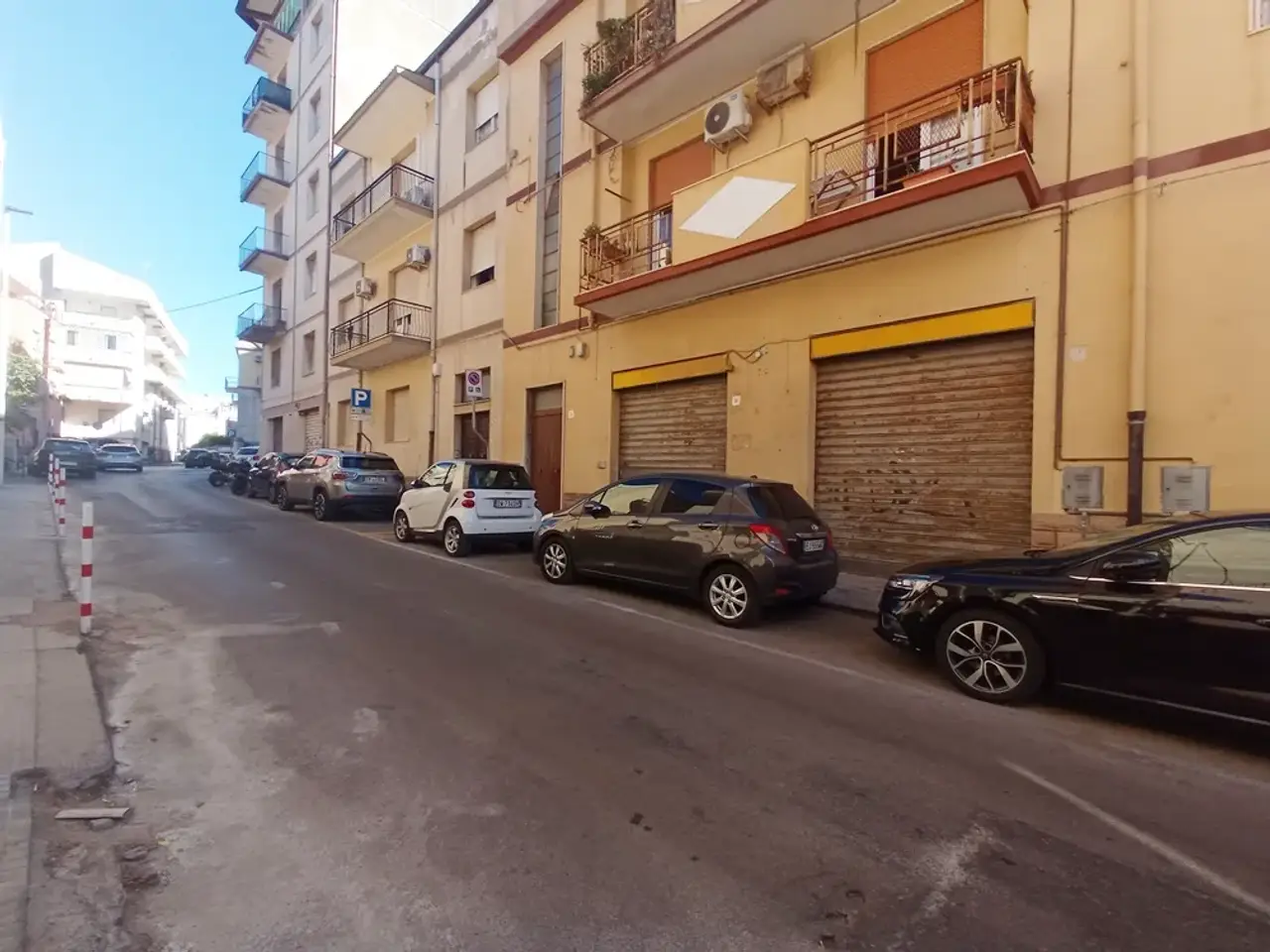 Magazzino in Via Monsignor Marongiu del Rio 11, Sassari, {3} - Foto 2