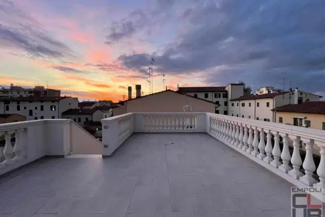 Porzione di casa in Azza della Vittor 45, Empoli - Foto 1