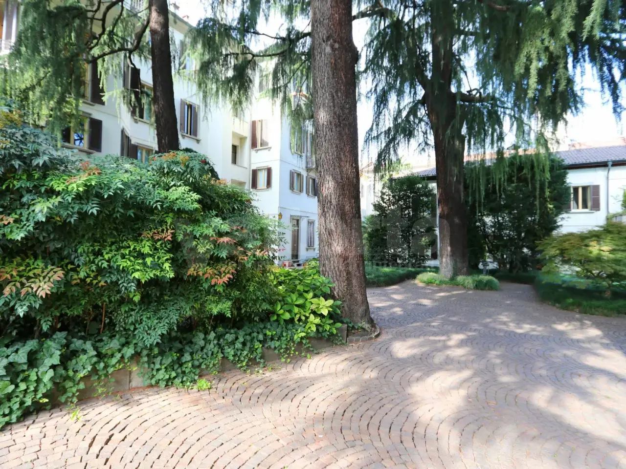 Ufficio in Via Italia 39, Monza, {3} - Foto 1